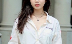 浴室里强摁做开腿呻吟的漫画